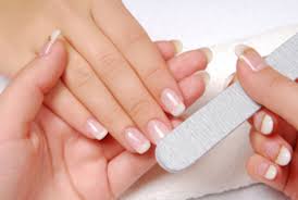 manicure-fra-saitarn-wellness1